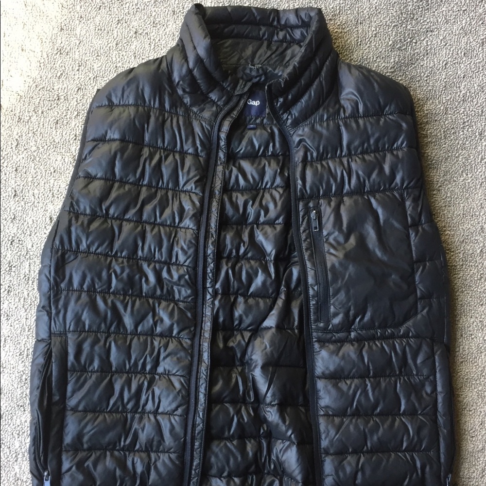 Men’s Gap Puffer Vest